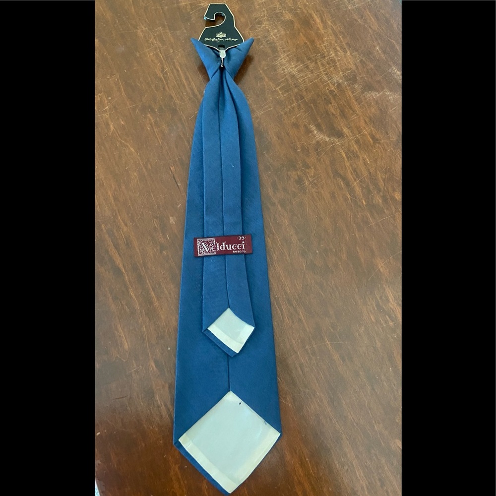 Velducci tie